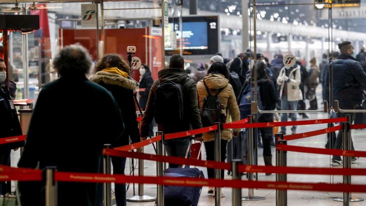Il ritardo nel decidere le regole per Natale: una questione di rispetto