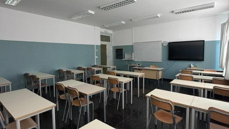 A Rosolini la campanella slitta: il Comune chiude le scuole per il troppo caldo