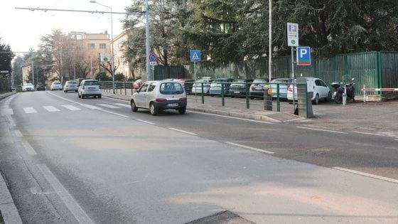 Bologna, travolta e uccisa all'alba 