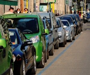 Milano, tagliati i pass per la sosta.<br />Ma i nomi dei titolari sono segreti