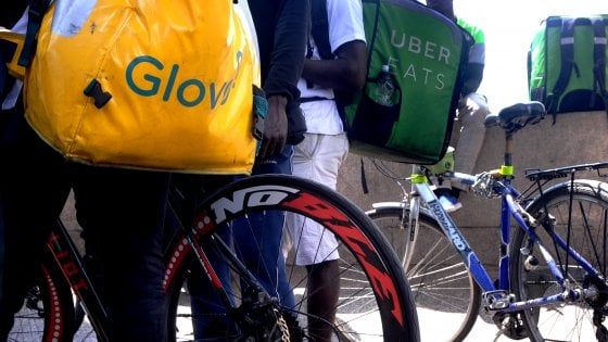 Milano, primo sciopero Cgil per i rider: la partecipazione è scarsa