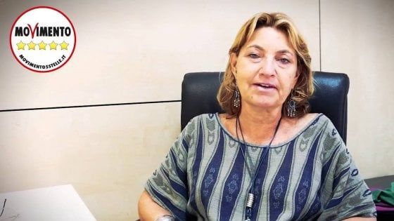 Napoli, si dimette consigliere comunale M5s Francesca Menna