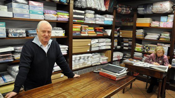 Commercio a Parma: meno negozi tradizionali, crescono alimentari