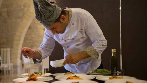 Di tavola in tavola tra le cucine (aperte) della Puglia
