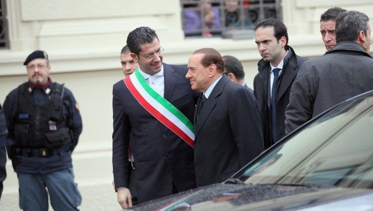 Reggio Calabria: Peppe 'dj' Scopelliti, il sindaco voluto dalla 'ndrangheta. "Io affiliato? Colpa della movida"