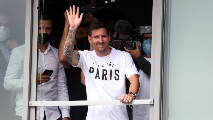 Messi firma con il Psg, avrà il numero 30