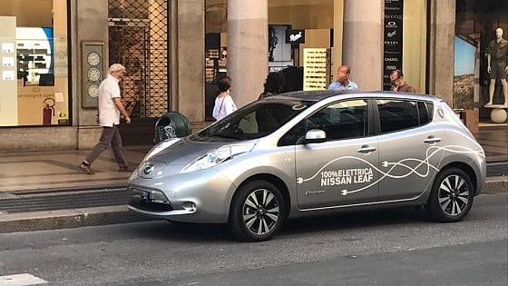 Torino,  l'auto della sindaca Appendino in "malasosta" ma il regolamento la assolve
