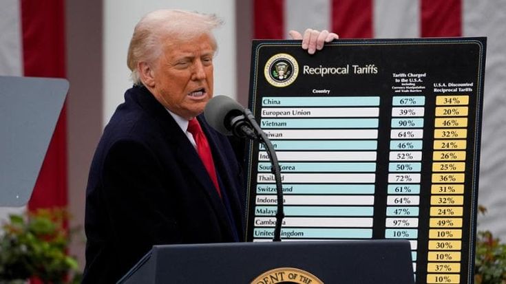 La Corte Suprema boccia i dazi. Trump: “Una sentenza vergognosa”. E annuncia nuove tariffe del 10%