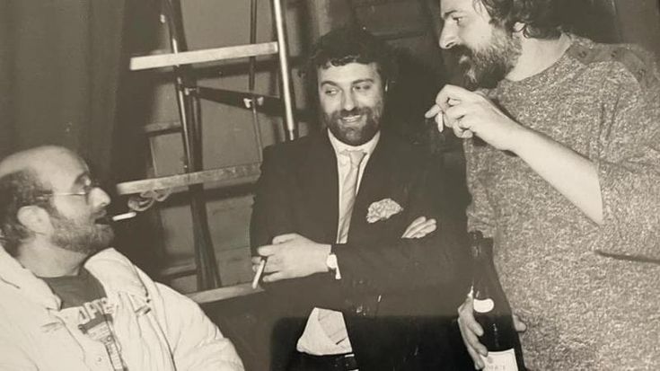 Sinisi: “Per il live in piazza corteggiai a lungo Guccini. E la sera era un uomo felice”