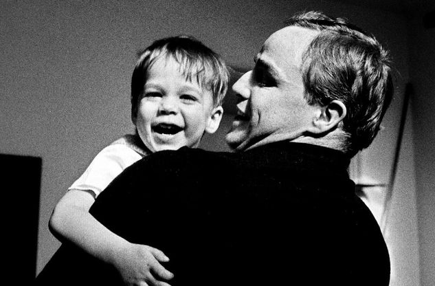 "Listen to me, Marlon", Brando raccontato da Brando ai Popoli e in dvd