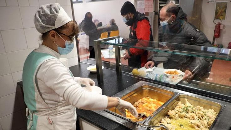 L’allarme della Caritas: “Il 15,8% dei romani è a rischio povertà”