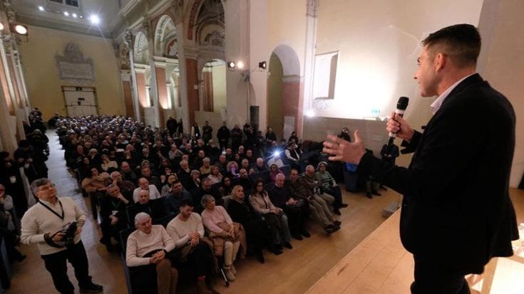 La Lega contro i cambi di casacca. Vannacci: “Altri mi seguiranno”