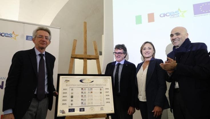 Napoli capitale europea dello sport, definito l’impegno. “Campi nuovi in tutti i quartieri”