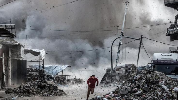 Gaza, la linea gialla che divide forze dell’IDF e palestinesi si sposta sempre più verso il mare