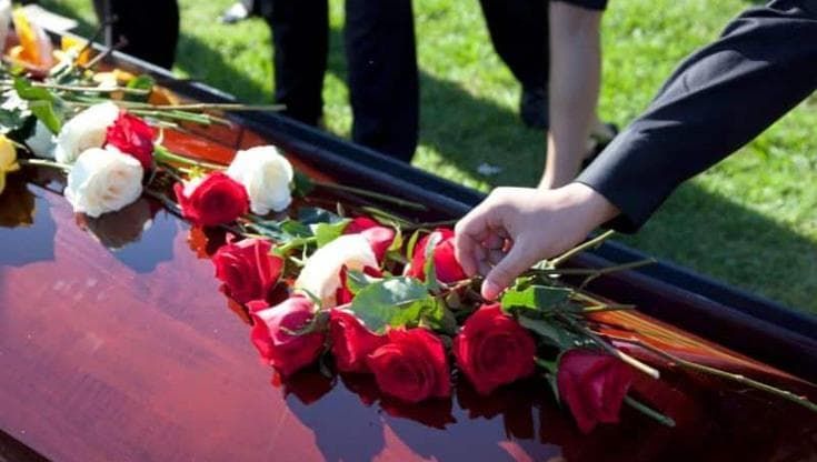 Il funerale ai tempi dello streaming: in Salento cerimonia anche online. “Per chi non può esserci”