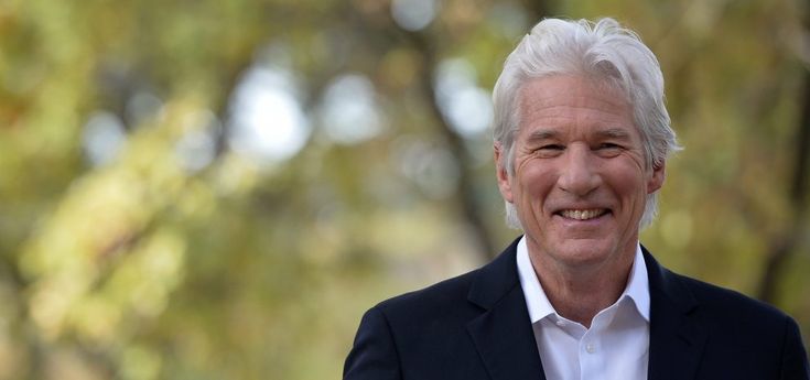 Richard Gere: "Un mondo impazzito, cerchiamo di essere saggi"