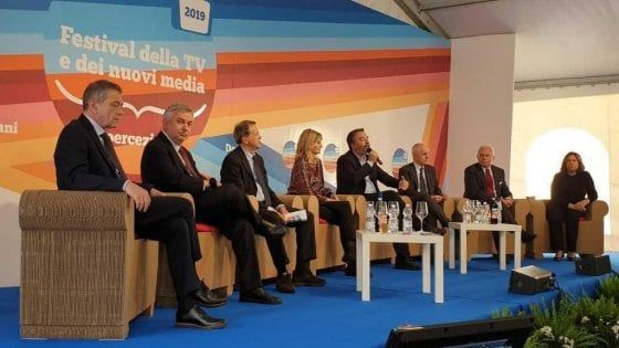 Dogliani, direttori di giornali a confronto sull'Europa: l'ultradestra non vincerà le elezioni