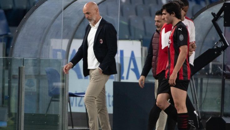 Milan, Pioli: "Sul gol del 2-0 impossibile non fischiare il fallo su Calhanoglu..."