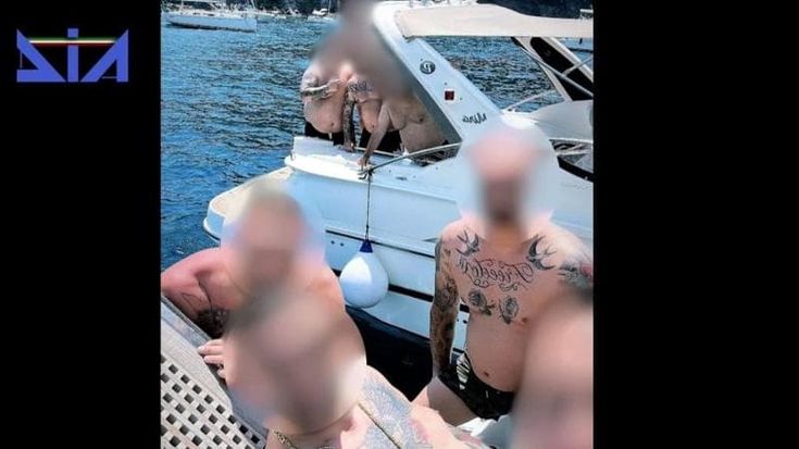 Maxi blitz anti camorra, lusso sui social e minori per le estorsioni. Gratteri: “Impressionante”