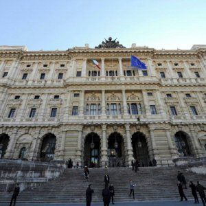 Fallimento Italiacom, la Cassazione ordina il dissequestro dei beni