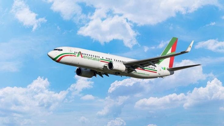 Aeroitalia all’angolo: “Cambiamo nome e livrea degli aerei”