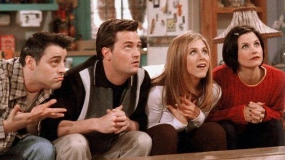 Il divano di Friends a Roma: due giorni in piazza Barberini per i 25 anni della serie