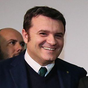 Centinaio: “FI non detta più legge, tra alleati serve parità”