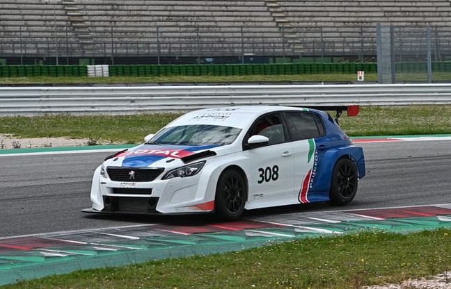 Così la Nuova Peugeot 308 TCR scende in pista