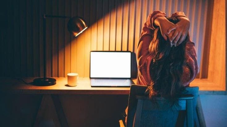A quante ore di sonno ha diritto un lavoratore? Un tribunale americano è chiamato a decidere