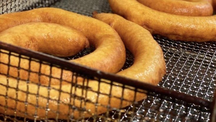 Frisjoli: quel regalo dorato e goloso lasciato dagli arabi 