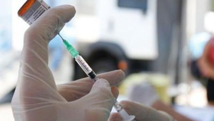 Covid, per la terza dose meglio i vaccini a mRna o quelli a vettore virale?