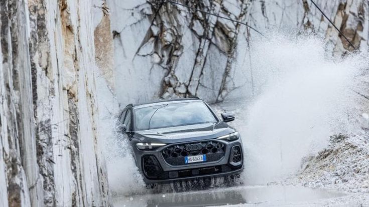 Audi Q5 e-hybrid, il Suv plug-in che si ricarica viaggiando. La prova
