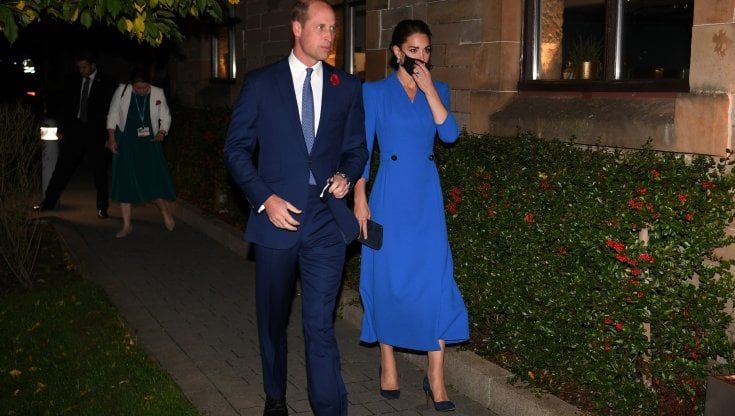 Kate Middleton in total look blu elettrico alla Cop26