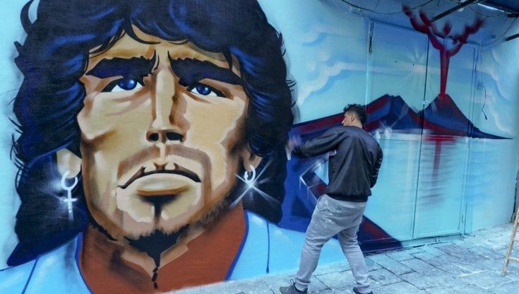Maradona, l'ex avvocato: "Curato in maniera terribile, gli hanno fatto scoppiare il cuore"