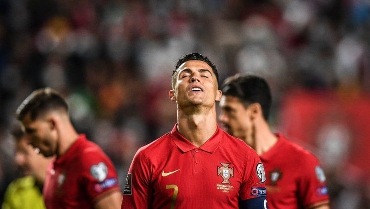 Ronaldo e Ibra, l'ultimo treno per i Mondiali è agli spareggi. E da possibile spauracchio per gli azzurri
