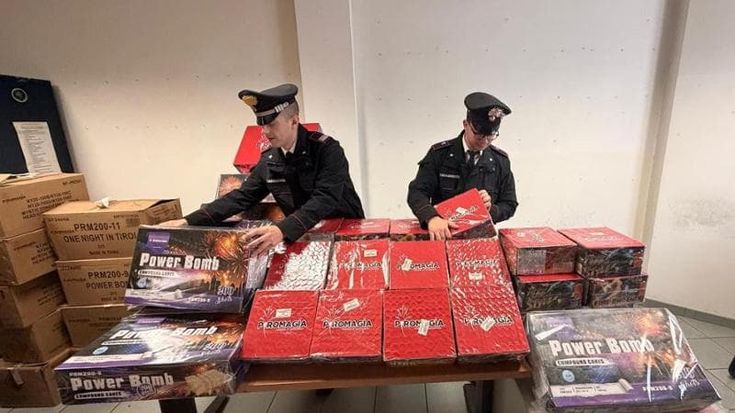 Acilia, cento chili di fuochi d’artificio illegali: maxi sequestri in vista di Capodanno