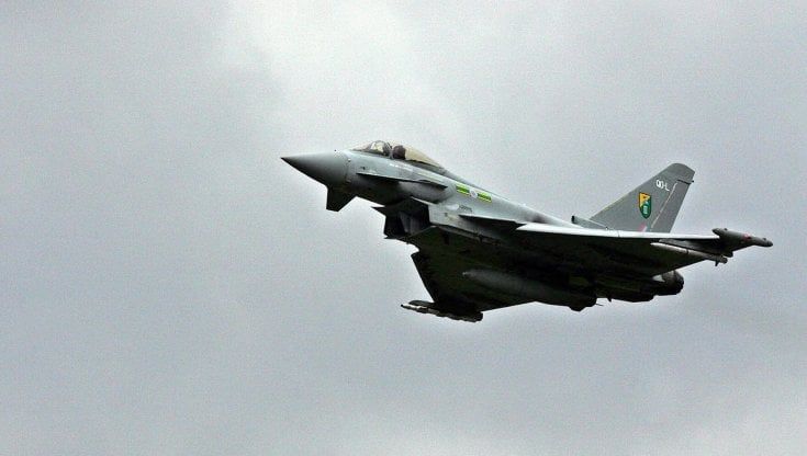 Firenze, caccia militari nel cielo della città ma era solo un'esercitazione