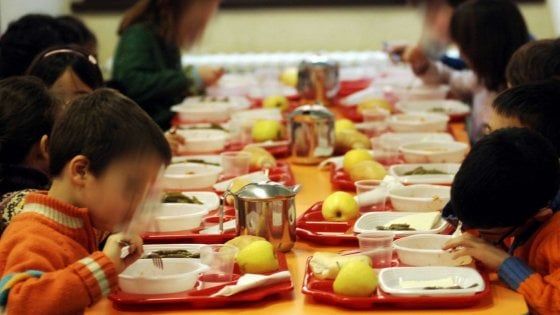 Boom di bambini intossicati alle mense degli asili di Nardò, la Asl chiude il centro cottura