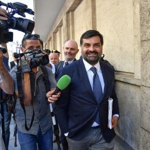 Palamara interrogato per otto ore in procura: "Le multe pagate e i weekend a Capri? Frutto di amicizie di vecchia data"