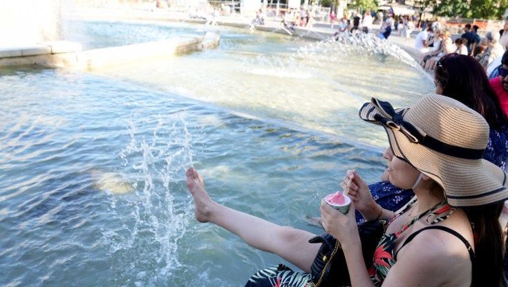Previsioni meteo, fa sempre più caldo: temperature fino a 40 gradi. Da domenica temporali in arrivo