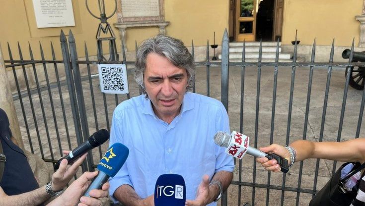 Comunali Verona, nessun accordo per il ballotaggio tra Sboarina-Tosi: salta l'apparentamento tra Fdi e Forza Italia