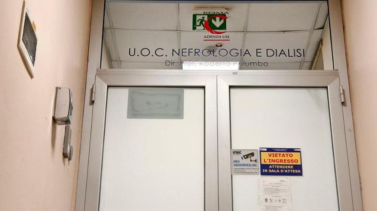Un ex paziente: “Palumbo denigrava gli altri centri, pensava di avere il monopolio della dialisi”