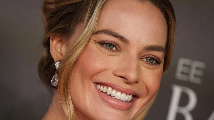 Margot Robbie è diventata mamma. È nato il figlio avuto con il marito Tom Ackerley