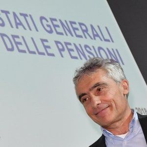 Pensioni, Italia prima per reversibilità: è al 2,6% del Pil