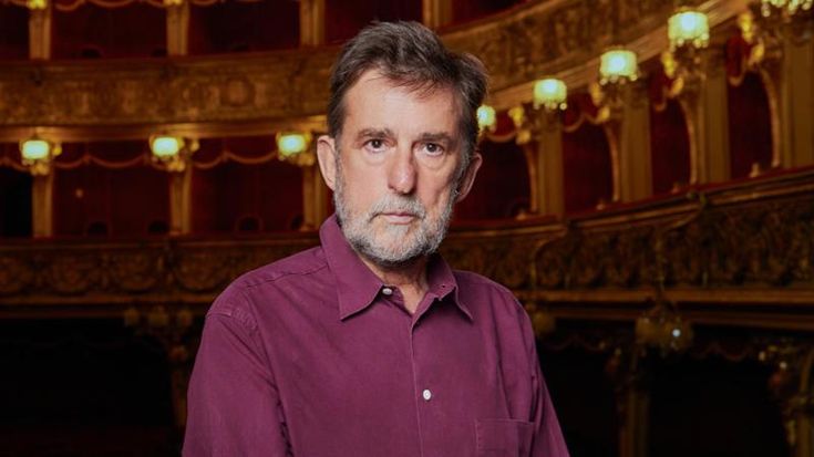 Nanni Moretti e l’esordio a teatro: “L’ho sempre frequentato ma l’amore è diventato più forte con la pandemia”