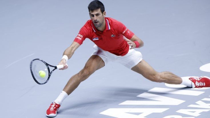 Vaccino Covid, il padre di Djokovic: "È un ricatto, improbabile che Novak giochi gli Australian Open"