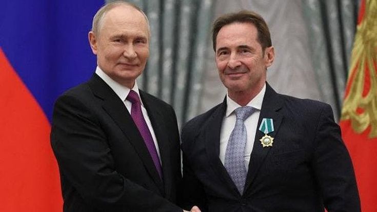 Putiniani alla corte di Vannacci: ex parà e amici del Cremlino alla costituente di Futuro nazionale