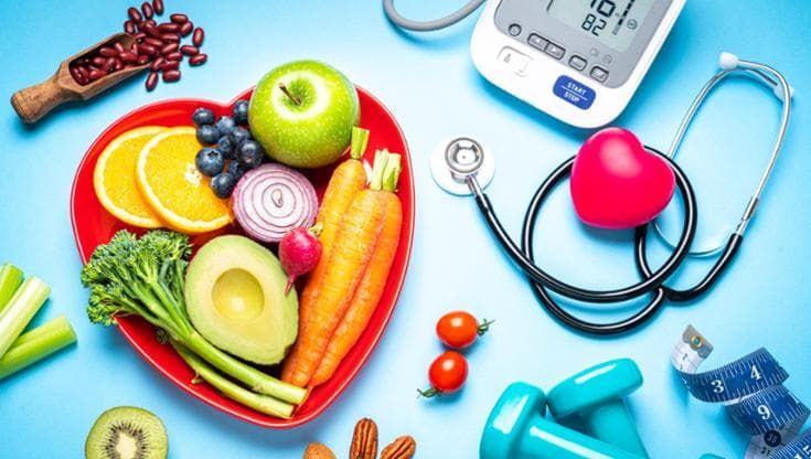 Colesterolo, perché deve scendere presto e bene in chi è a rischio infarto