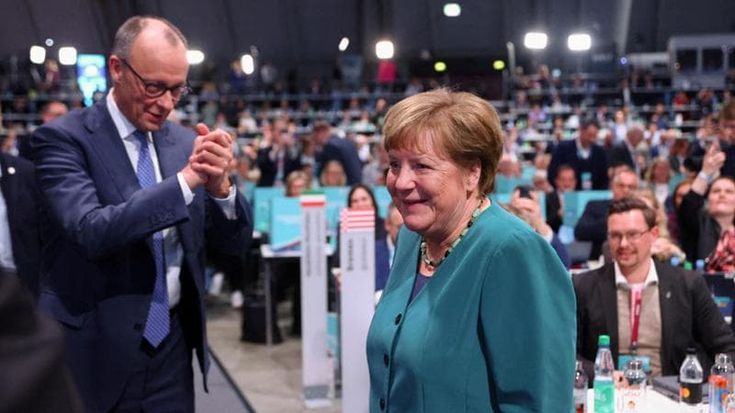 Il giallo di Angela Merkel: cosa si nasconde dietro la sua silenziosa presenza al congresso Cdu