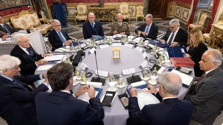 Il Consiglio di difesa: “Pieno sostegno a Kiev, allarme droni russi”